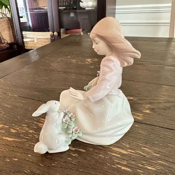 LLADRO Forestland Encounter Girl with‎ Bunny Friend Vintage 2002 NEW - Picture 3 of 9